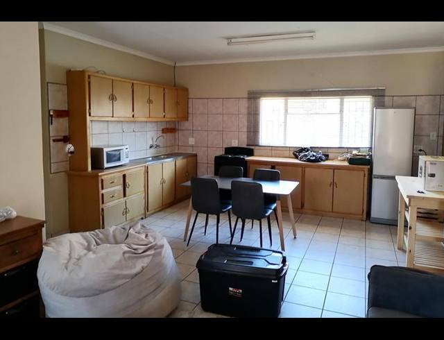 2 BEDROOM TOWNHOUSE FOR SALE IN WOLMARANSSTAD